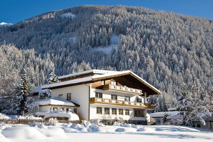 Maison d’hôte pour 2 personnes, avec vue ainsi que jardin et sauna