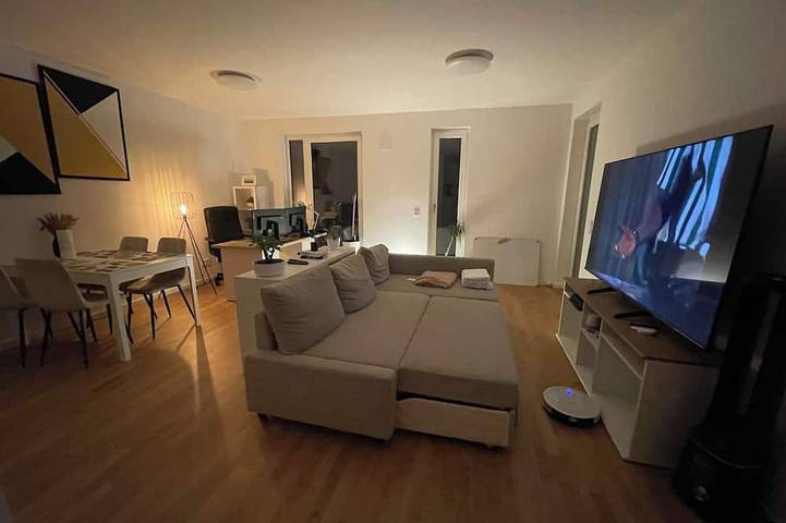 Ganze Wohnung, Wertvoller Flughafen Sta in Schönefeld (Brandenburg), Schönefeld