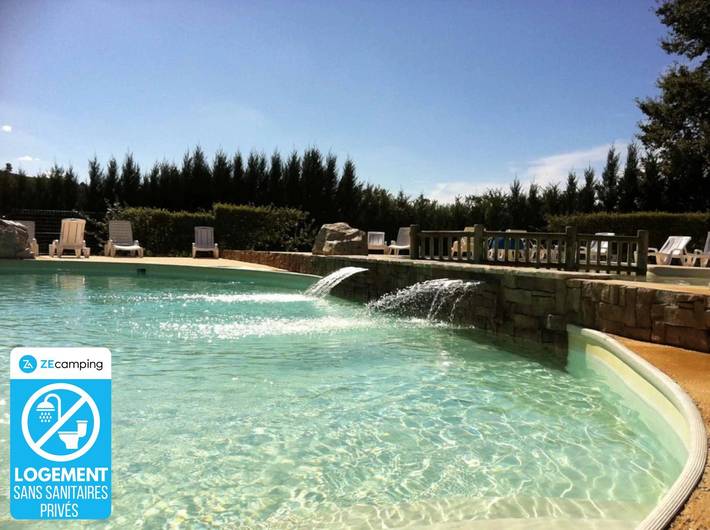 Tente pour 5 personnes, avec bassin pour enfant en Dordogne