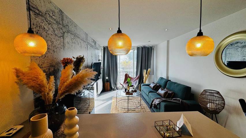 Gîte pour 2 personnes, avec vue et jardin, adapté aux familles dans Office De Tourisme La Grande Motte