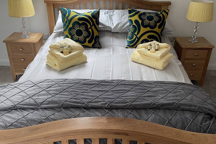 New luxury converted barn at the foot of Moel Hebog in Beddgelert, Snowdonia