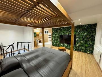 Gîte pour 2 personnes, avec sauna ainsi que jacuzzi et jardin à Chartrettes