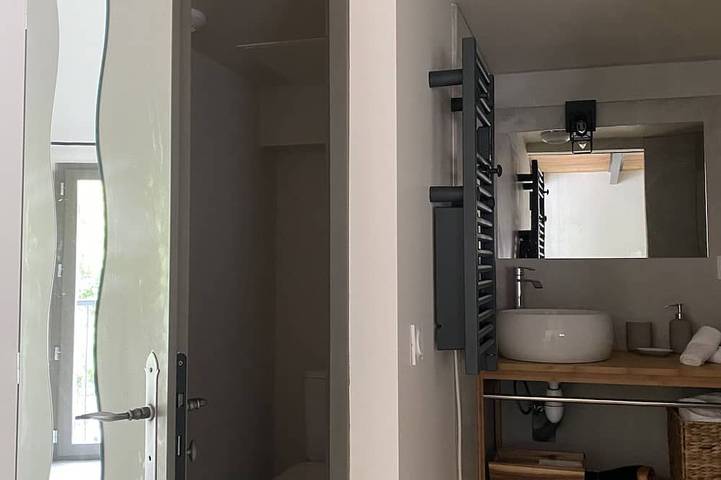 Entire apartment, L'Appart Mi Ville Mi Campagne in Forcalquier, Parc naturel régional du Luberon