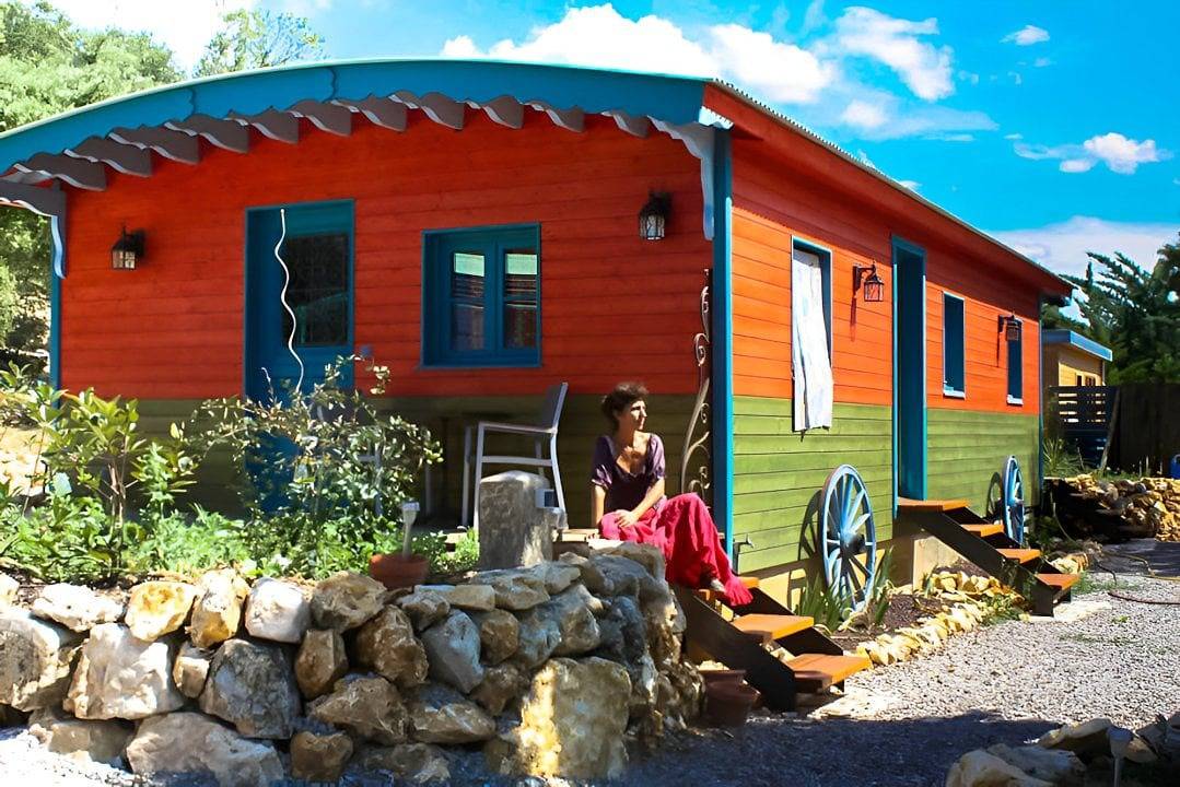 Les Logis de Bélavista - Roulotte Boémia : chambre Mariposa in Aniane, Région de Lodève