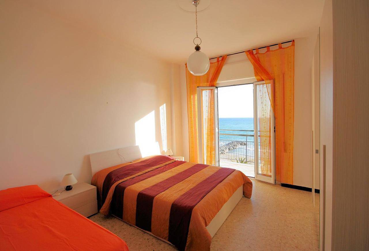 Apartamento entero, Xxv Aprile 2 Int 10 Frontemare 3 in Andora, Riviera di Ponente