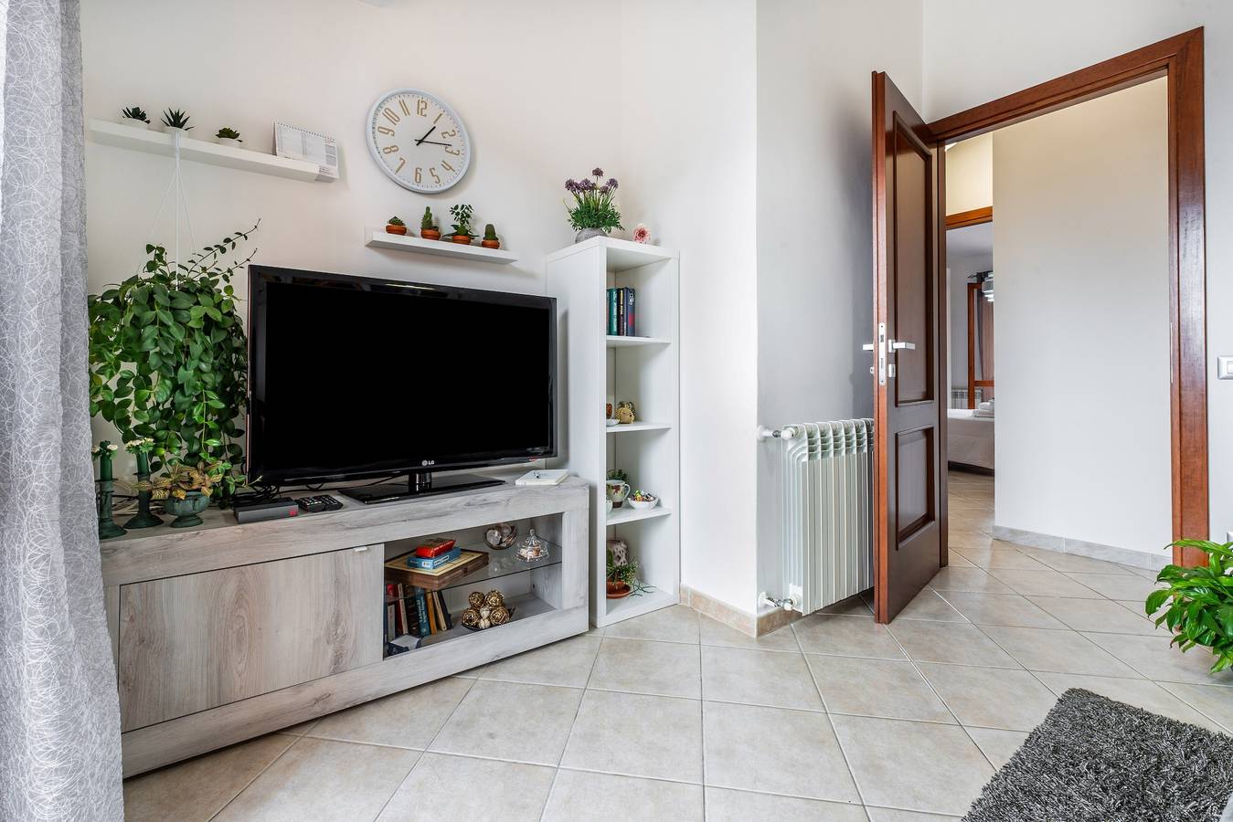Entire apartment, Apartment 'Bijou Holiday Home' with Shared Terrace, Wi-Fi and Air Conditioning in Sant'Andrea (Cagliari), Campidano