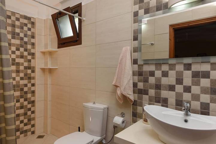 Ferienhaus für 8 Personen, mit Balkon und Garten in Pitsidia - 4