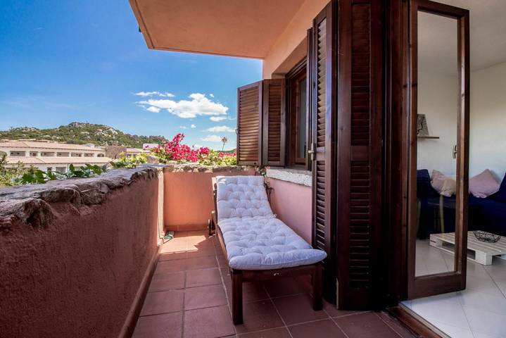 Entire apartment, GuestHost - Residence Apt with Pool & Parking in Porto Rotondo, Olbia