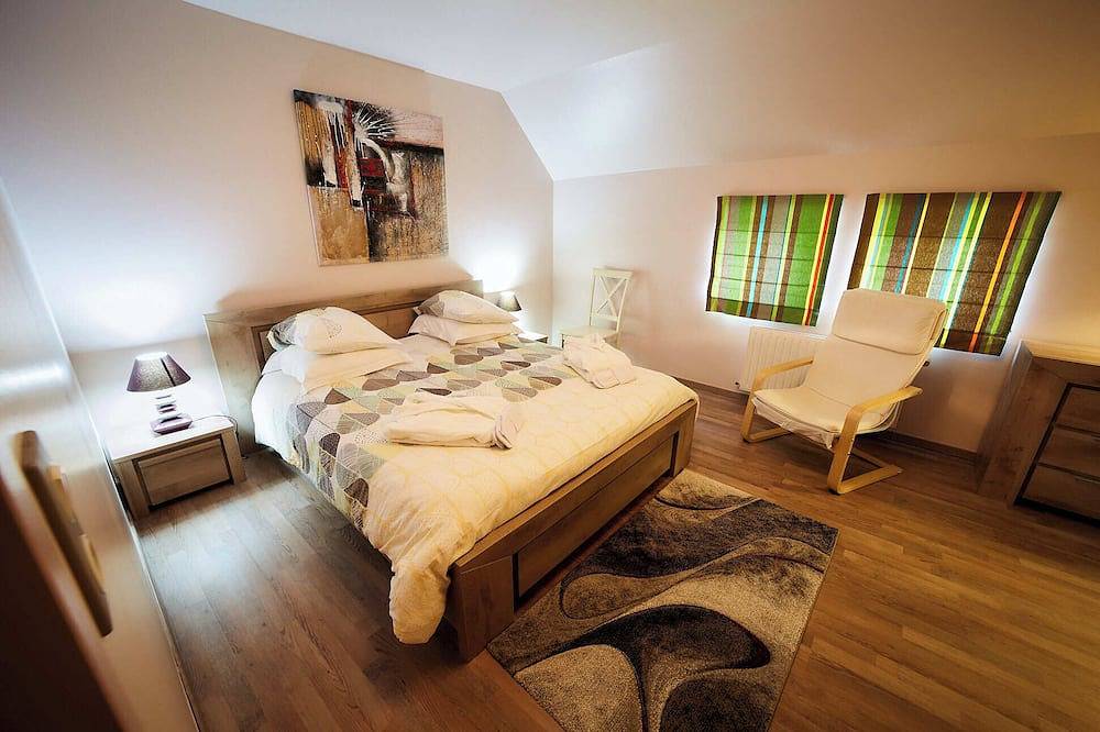 Charming 2-bedroom house in serene Le Hanouard perfect for relaxing in Le Hanouard, Région du Havre
