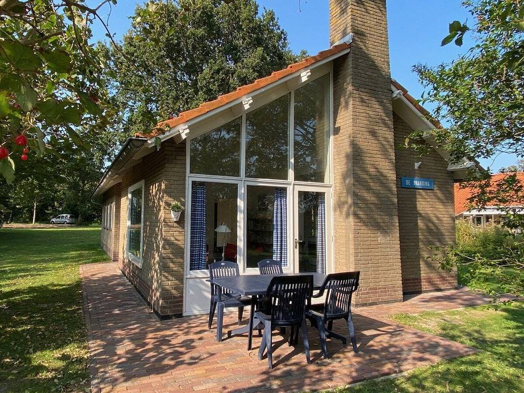 Holiday home with 2 bedrooms in Vrouwenpolder, Walcheren