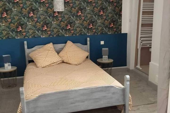 Location de vacances pour 5 personnes, avec terrasse à La Roche-en-Brenil - 2