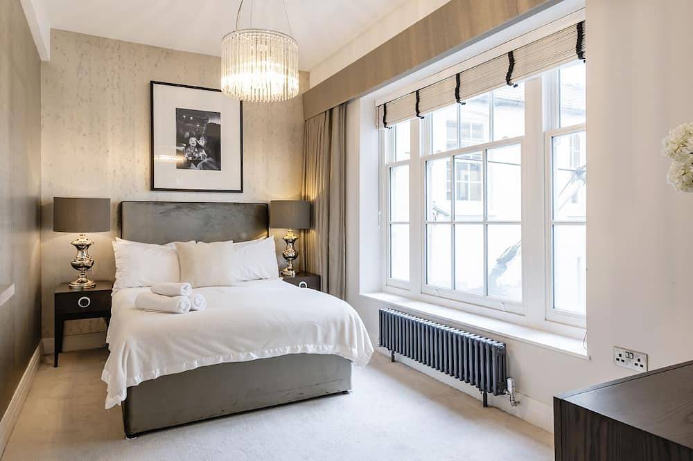 Entire apartment, Aircon and Luxury 2 Bedr/3 Beds/2 Bath Covent Garden in Covent Garden, London