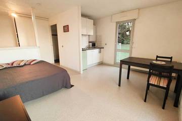 Gîte pour 2 personnes, avec jardin et jacuzzi dans Plage Chambre d'Amour