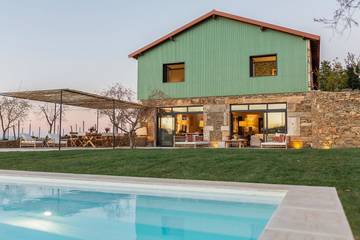 Casa rural para 14 personas, con terraza y jardín en Distrito de Viseu