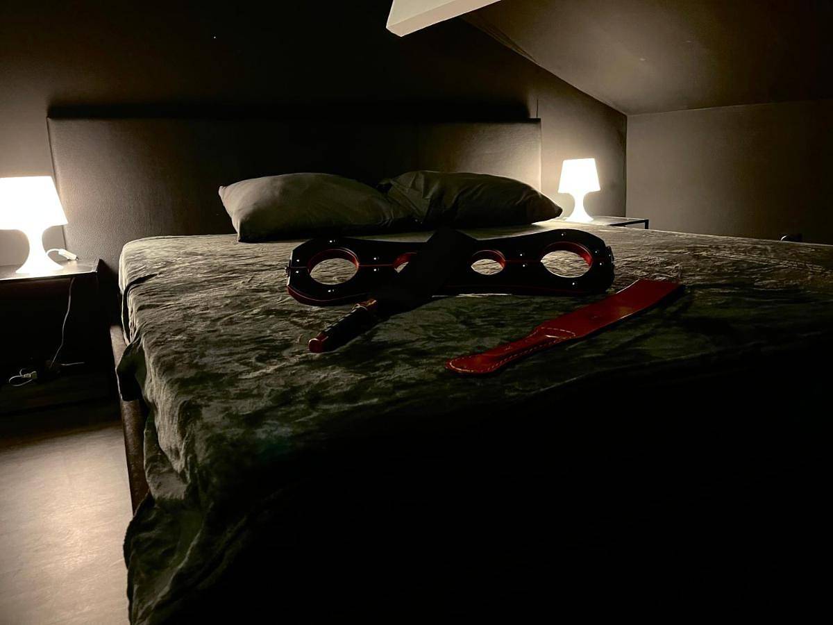 Amour d'une Nuit, Loveroom in Sarcelles, Val-d'Oise