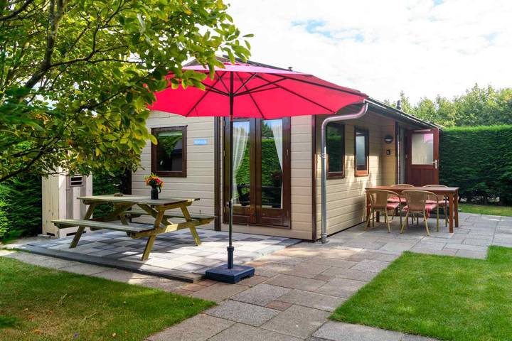 Chalet voor 3 personen, met Terras en Tuin op Terschelling