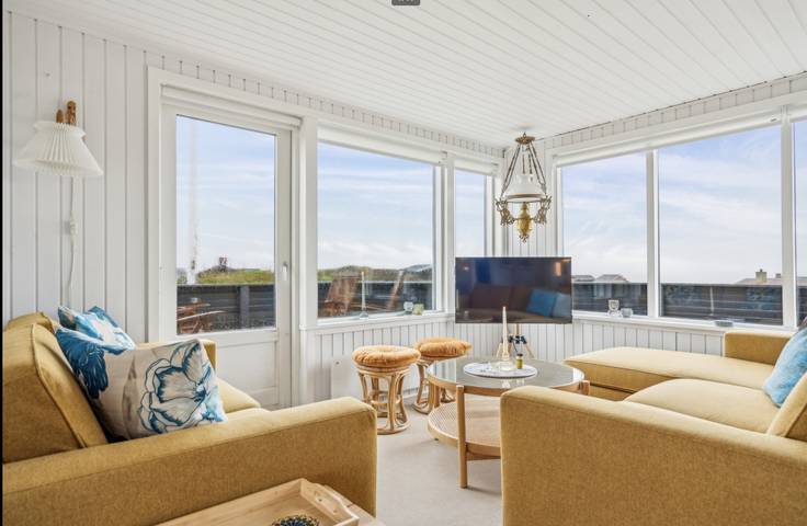 Feriehus for 6 personer, med hage og terrasse i Lønstrup