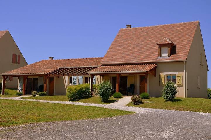 Villa pour 6 personnes, avec jardin et piscine