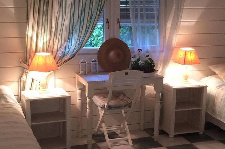 Chalet confort dans un superbe jardin à 5mn de la plage. in Reinoso, Estepona