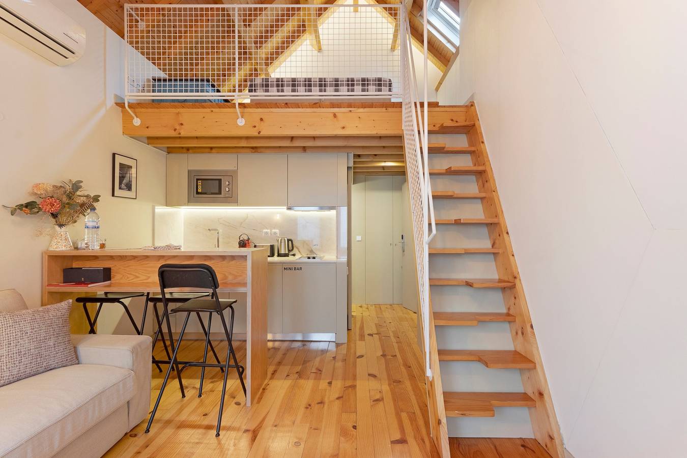 Ganzes Studio, Orange Apartments B – Ruhiges, stilvolles Studio im lebendigen Viertel von Porto in Cedofeita, Porto