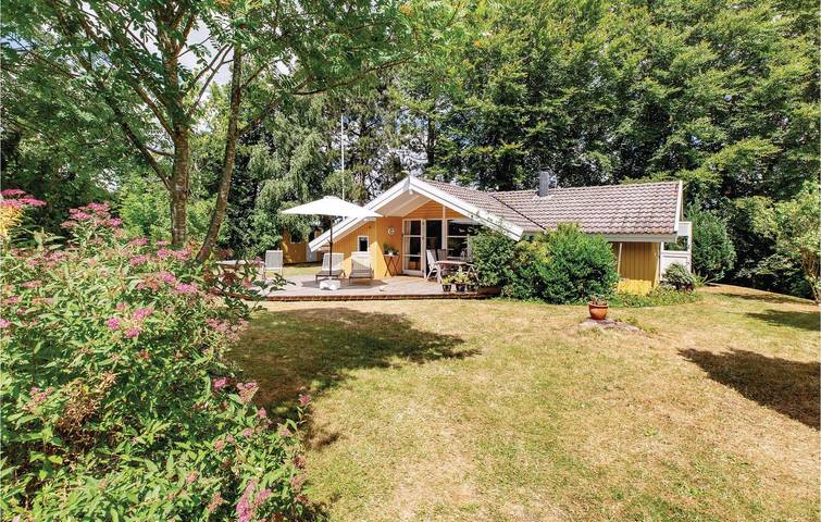 Ferienhaus für 6 Personen, mit Terrasse und Garten - 1