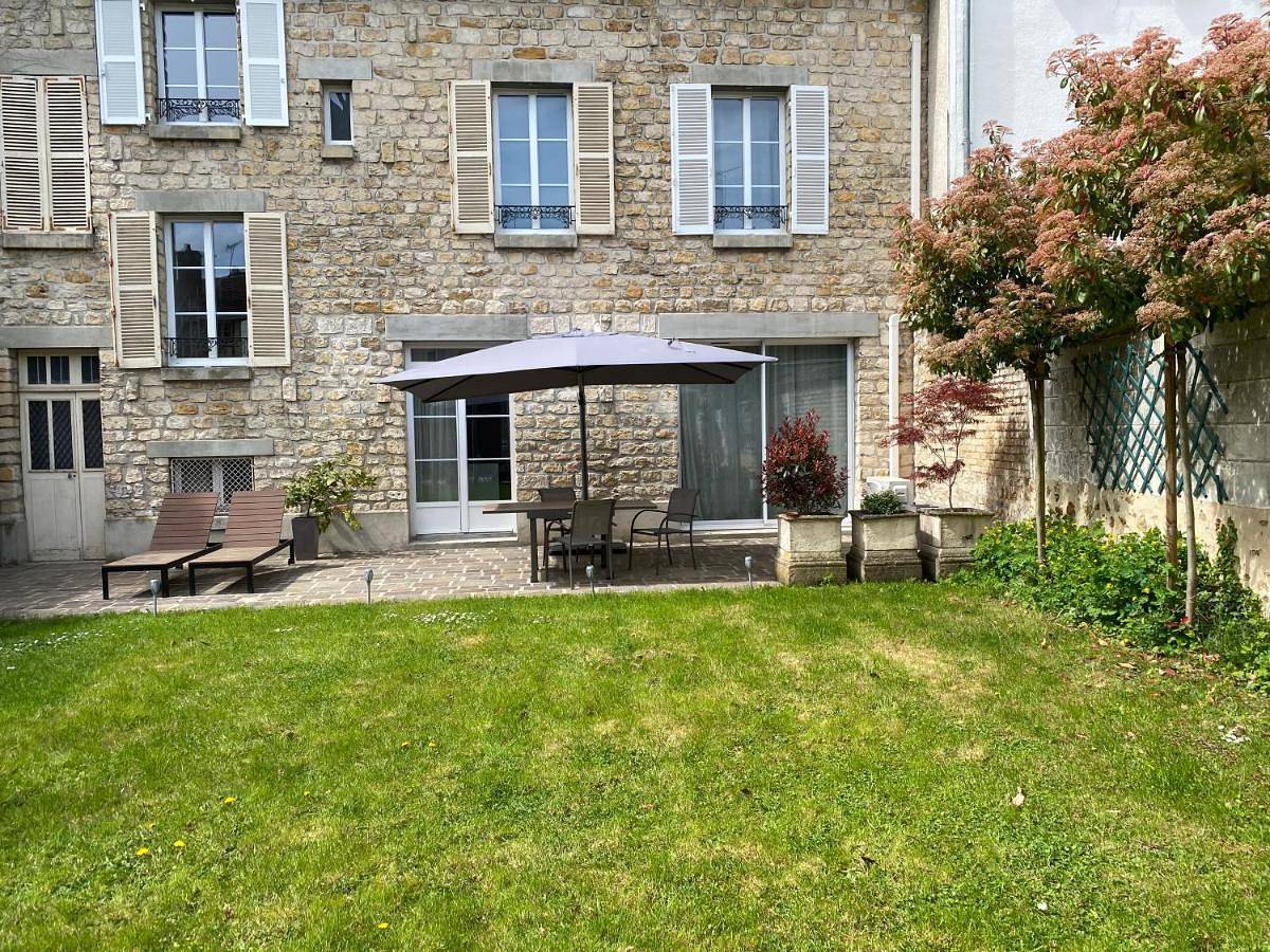 Le Petit Jard'Inn in Châlons-en-Champagne, Marne