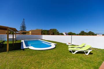 Vacation House for 6 Guests in Chiclana de la Frontera, Andalusia, Picture 1