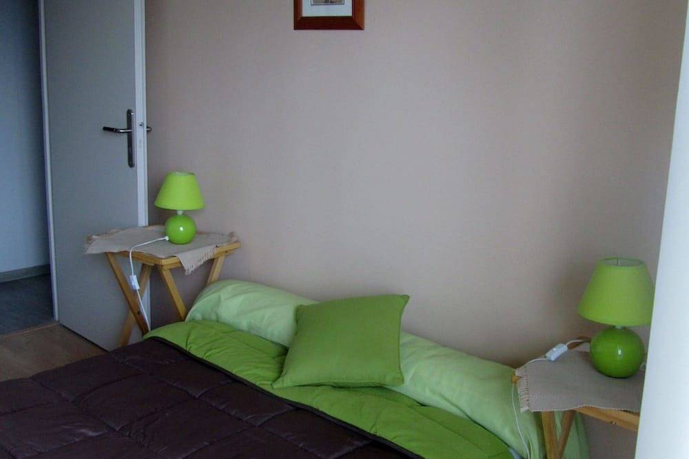 Entire apartment, \"Les Rousserolles\"- Between Lac du Bourget and Chambery, T 2 (64m2), 3 stars Nn in La Motte-Servolex, Chambéry region