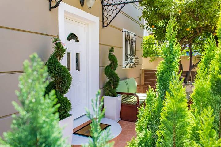 Villa for 6 people, with terrace and garden - 1