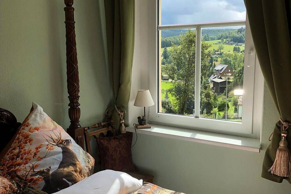 Ganze Wohnung, Ferienwohnung 2 \"Erzgebirge\" - Villa Hainberg in Neuhausen/Erzgebirge, Chemnitz und Umgebung