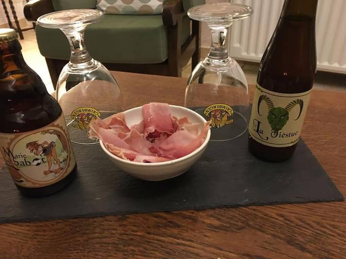 Location de vacances pour 4 personnes, avec jardin ainsi que terrasse et jacuzzi dans Porcheresse - 2