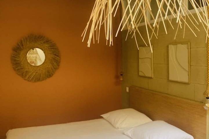 Ganze Wohnung, Studio Bohème\t-Studio-Premium-Ensuite in Le Creusot, Autun und Umgebung