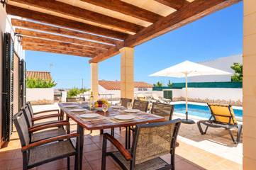 Villa in Alaior Gemeinde, Menorcas Küste für 8 