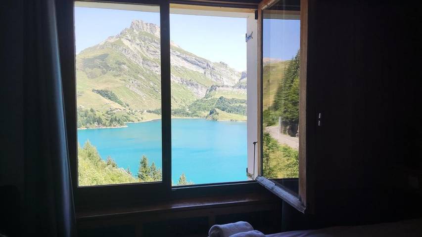Hôtel pour 2 personnes, avec terrasse, animaux acceptés dans Lac de Roselend - 3