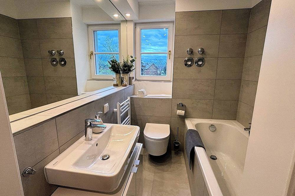 Ganze Wohnung, Stylisches Elbjuwel-Apartment mit Vollausstattung, Bad, Küche, Tv, Kingsize-Bett in Pieschen (Dresden), Dresden