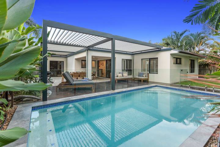 Holiday home for 8 people, with garden and terrace in Cairns