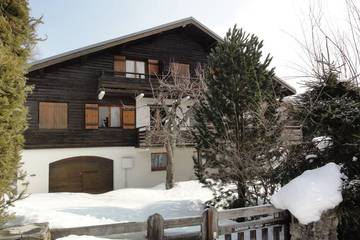 Maison de campagne pour 12 personnes, avec balcon et jardin dans Palais Des Sports Et Des Congres Megeve