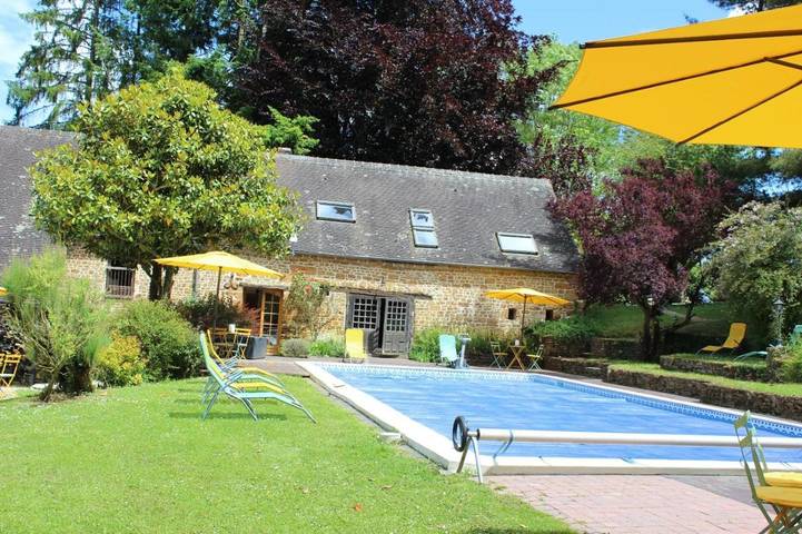 Location de vacances pour 4 personnes, avec piscine ainsi que vue et jardin, animaux acceptés à Vimoutiers - 3