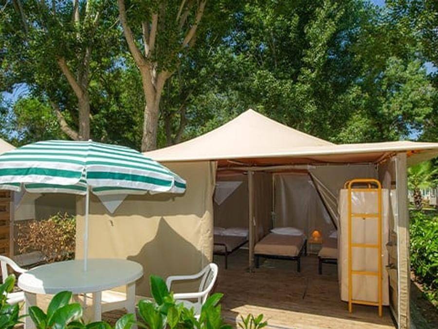 Camping Les 7 Fonts - Bungalow toilé 4 personnes - Tente Explorer | 2 Ch. | 2/4 Pers. | Sans Sdb in Agde, Côte d'Améthyste