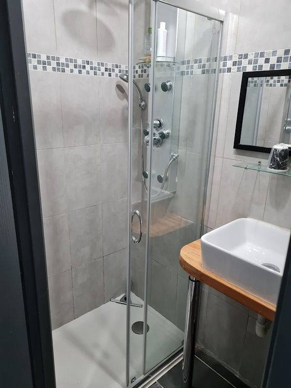 Chambre d’hôte pour 4 personnes, avec jardin et piscine dans les Alpes maritimes - 4