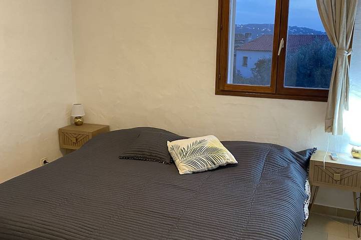 Location de vacances pour 9 personnes, avec terrasse et jardin dans Plage d'Agosta - 4
