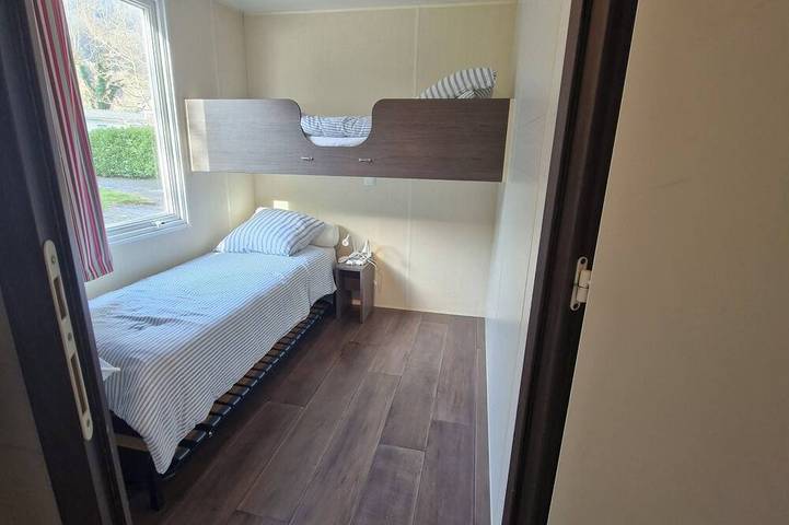 Fully-equipped mobile home for 5 people in Laruns, Ossau valley at the foot of the Pyrenees in Laruns, Béarn