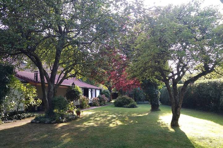 Gîte pour 5 personnes, avec terrasse et jardin