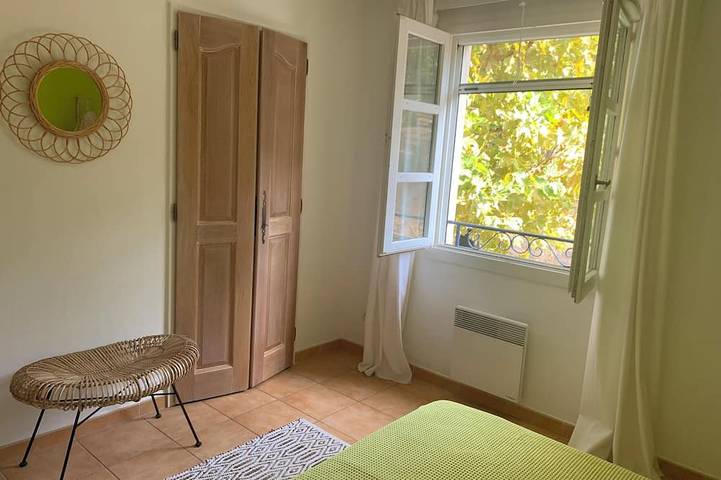 Location de vacances pour 4 personnes, avec piscine et jardin, animaux acceptés à La Môle - 4