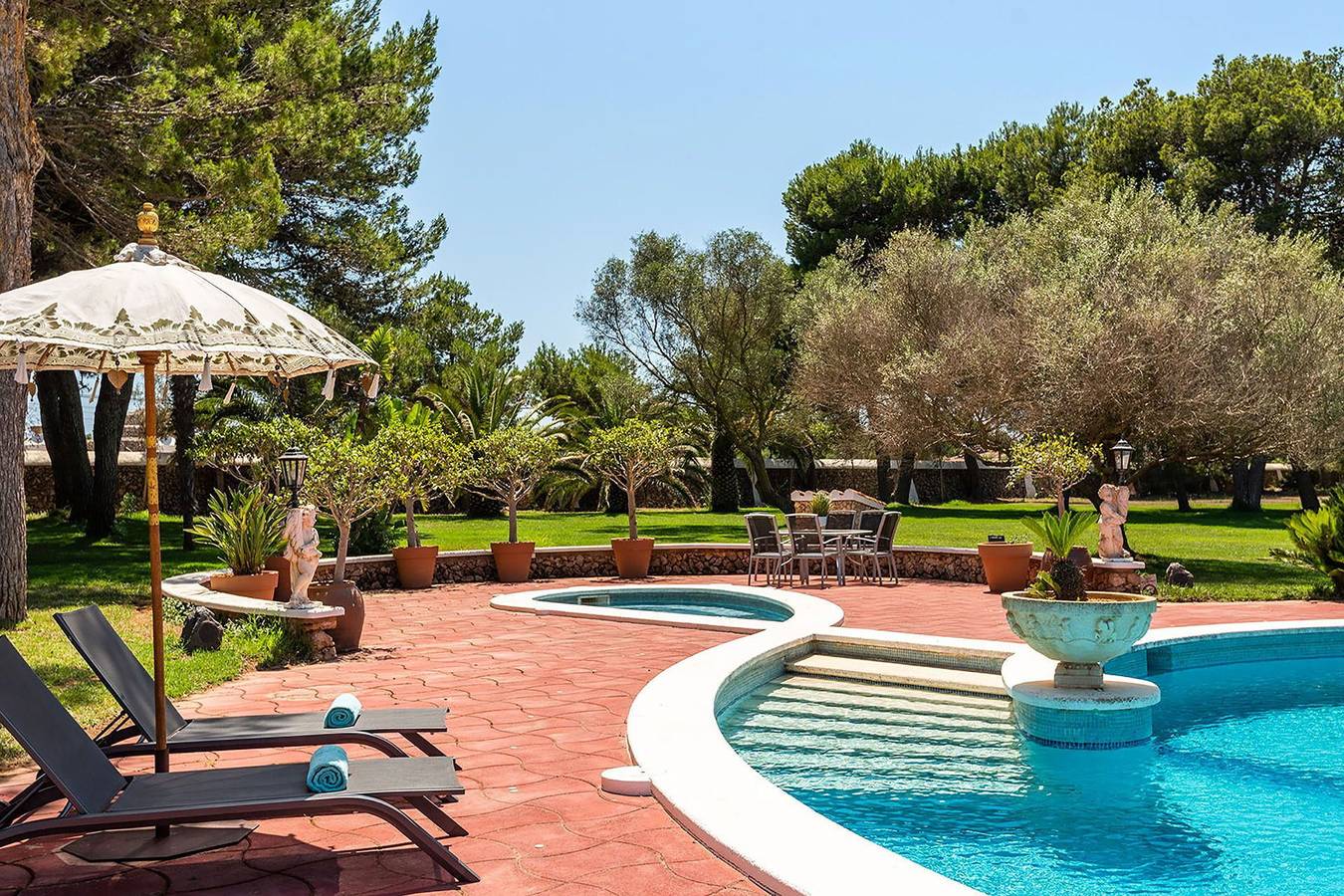 Villa Fountain in Son Carrió (Menorca), Ciutadella
