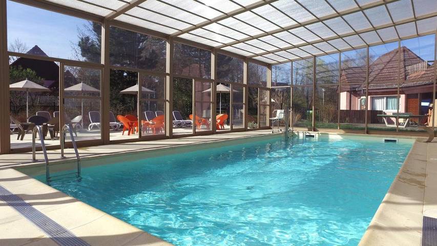 Ferienpark für 2 Personen, mit Balkon und Terrasse sowie Garten und Pool in Obernai