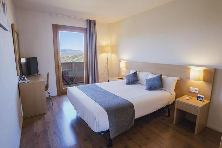 Hôtel pour 2 personnes, avec Balcon et Terrasse ainsi que Jardin et Vue dans Sanguesa