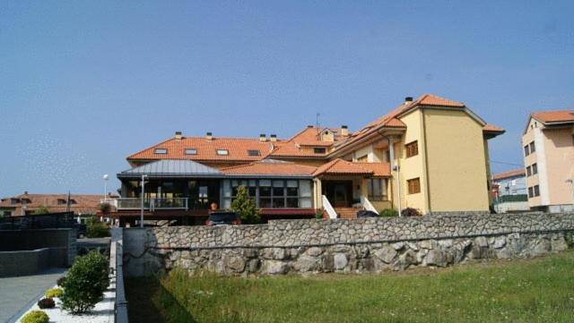 Hotel voor 10 personen met tuin in Playa de Barro (Llanes), Llanes