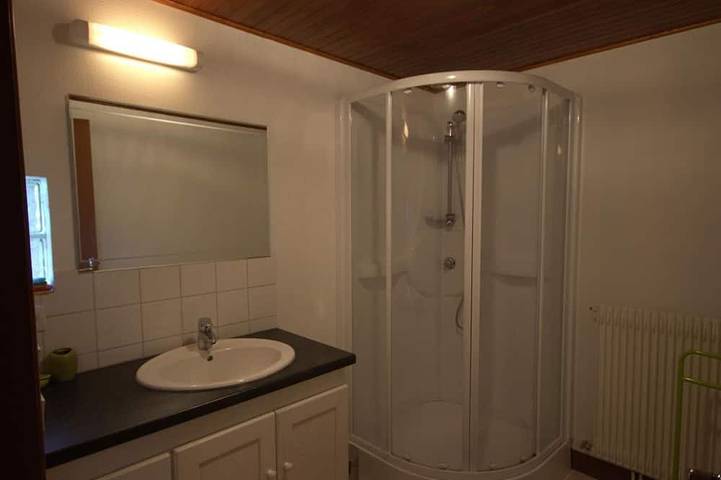 Gîte pour 5 personnes, avec jardin, animaux acceptés dans La Chambonie - 4