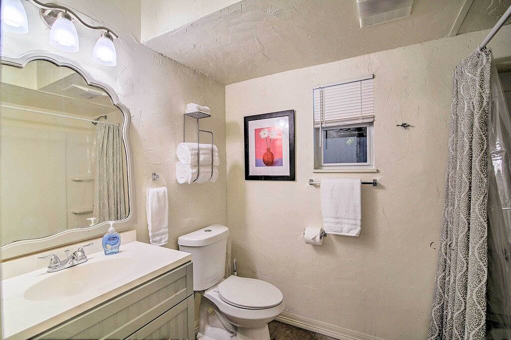 Neu! Utopia Family Home, 2 Blocks zum Utopia Park! in Uvalde County